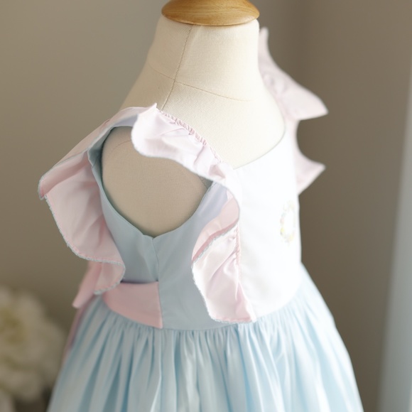 Pinafore Dress Aqua Blue Pink Hand Embroidered Boutique tea Party Size 5 NWOT - Picture 6 of 6